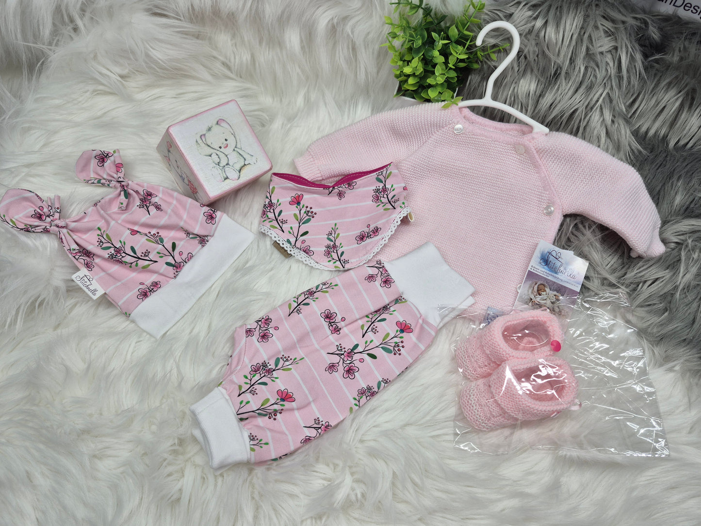 Babyset rosa Blümchen Gr. 50